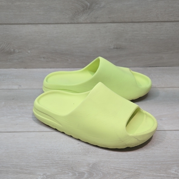 adidas gazelle silver green womens Adidas Yeezy Slide Slate Grey – YEESZN main image 0